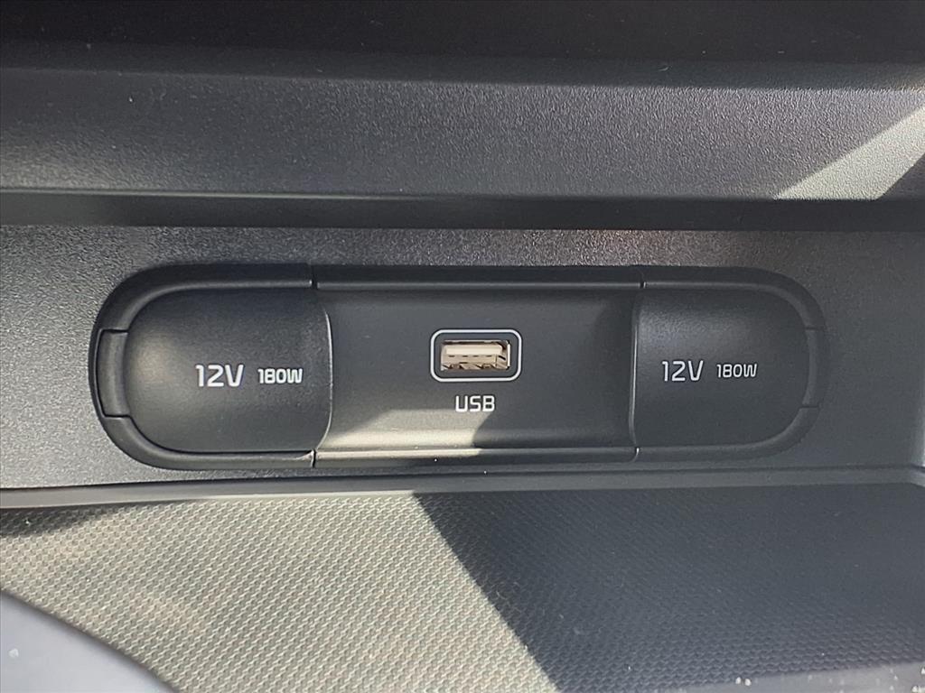 new 2025 Kia Soul car, priced at $21,398