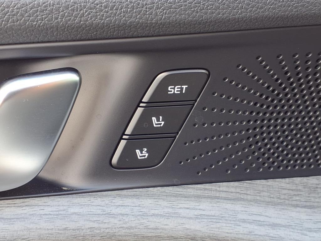 new 2025 Kia K5 car, priced at $34,571