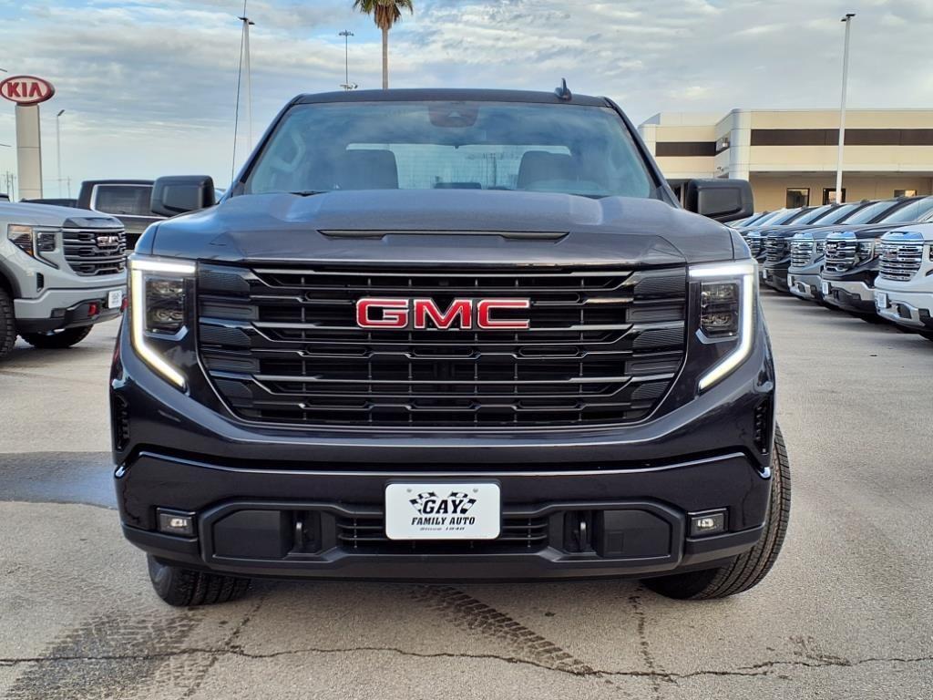 new 2025 GMC Sierra 1500 car, priced at $47,528