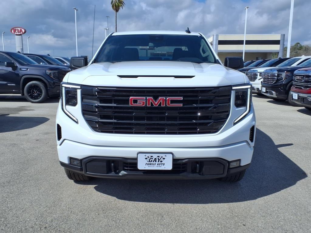 new 2025 GMC Sierra 1500 car, priced at $44,495