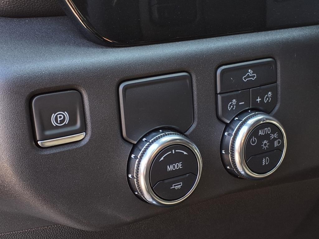 new 2025 GMC Sierra 1500 car, priced at $44,495
