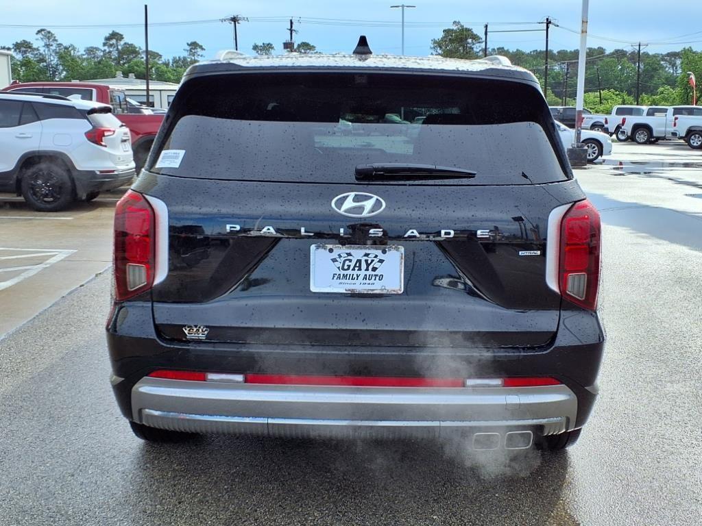 used 2025 Hyundai Palisade car, priced at $49,991
