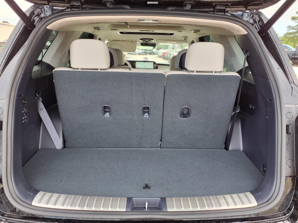 used 2025 Hyundai Palisade car, priced at $49,991