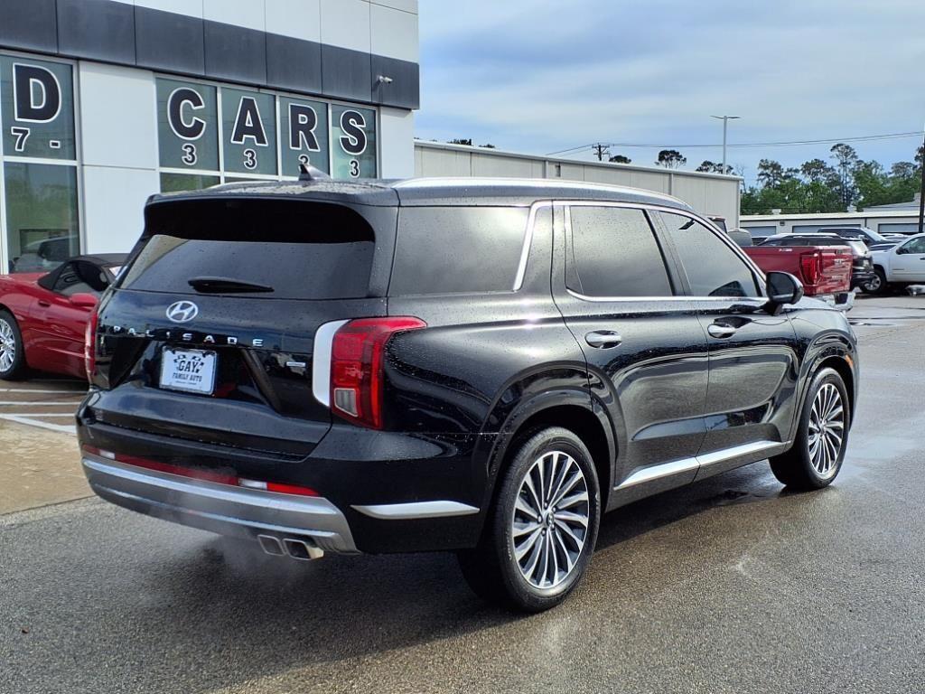 used 2025 Hyundai Palisade car, priced at $49,991