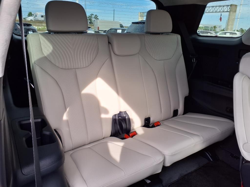 used 2025 Hyundai Palisade car, priced at $49,991
