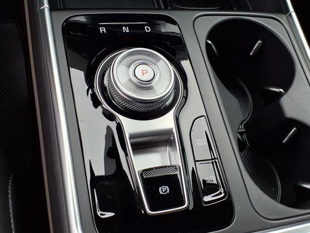 new 2025 Kia Carnival Hybrid car, priced at $43,360