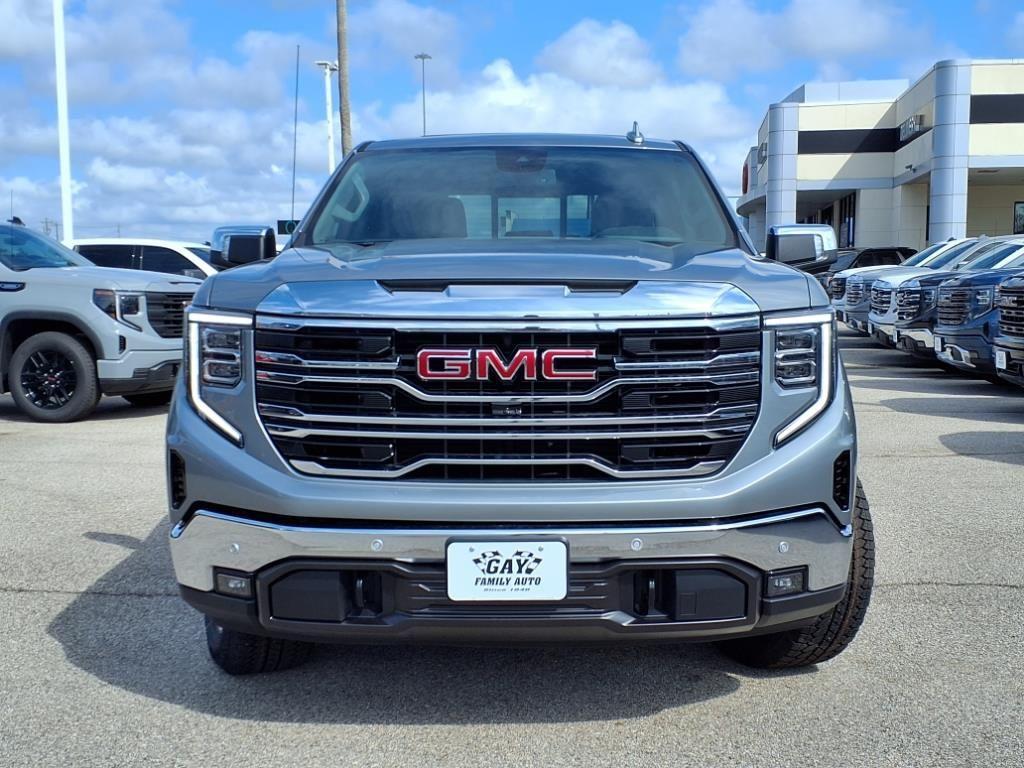 new 2025 GMC Sierra 1500 car, priced at $60,653