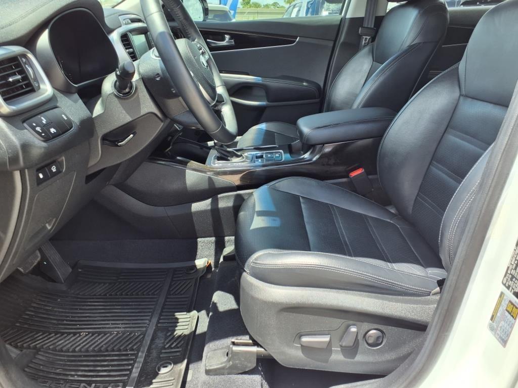 used 2019 Kia Sorento car, priced at $18,991