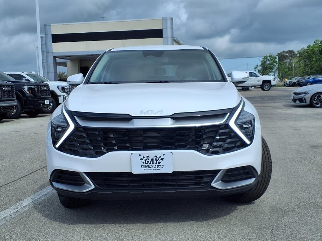 new 2025 Kia Sportage car, priced at $30,053