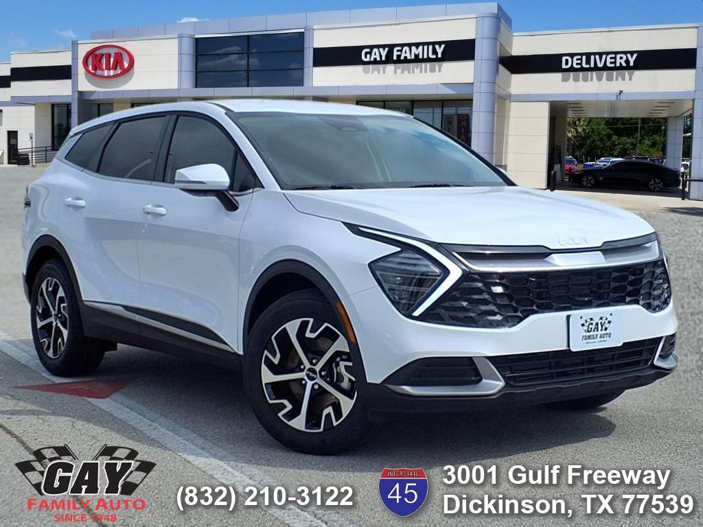 new 2025 Kia Sportage car, priced at $30,053