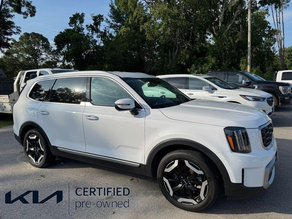 used 2023 Kia Telluride car, priced at $32,991