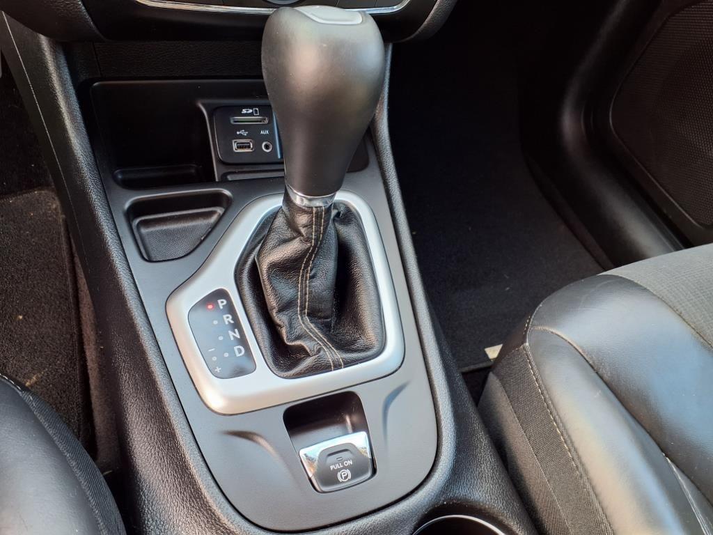 used 2018 Jeep Cherokee car, priced at $10,991
