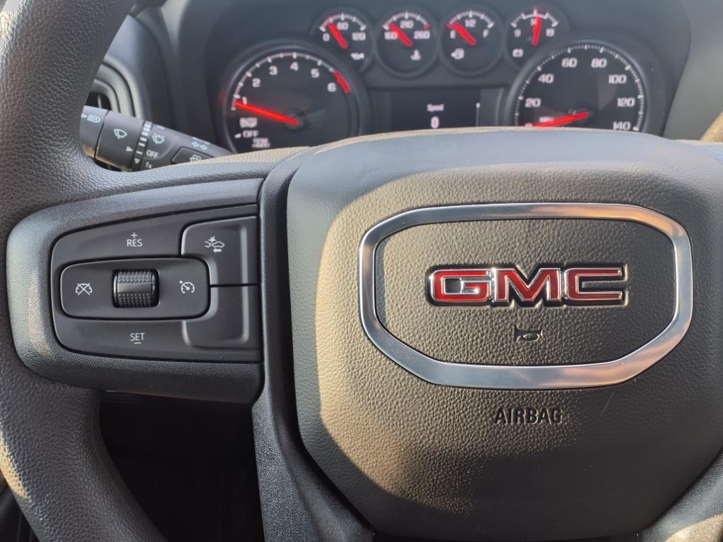 new 2025 GMC Sierra 1500 car, priced at $33,185