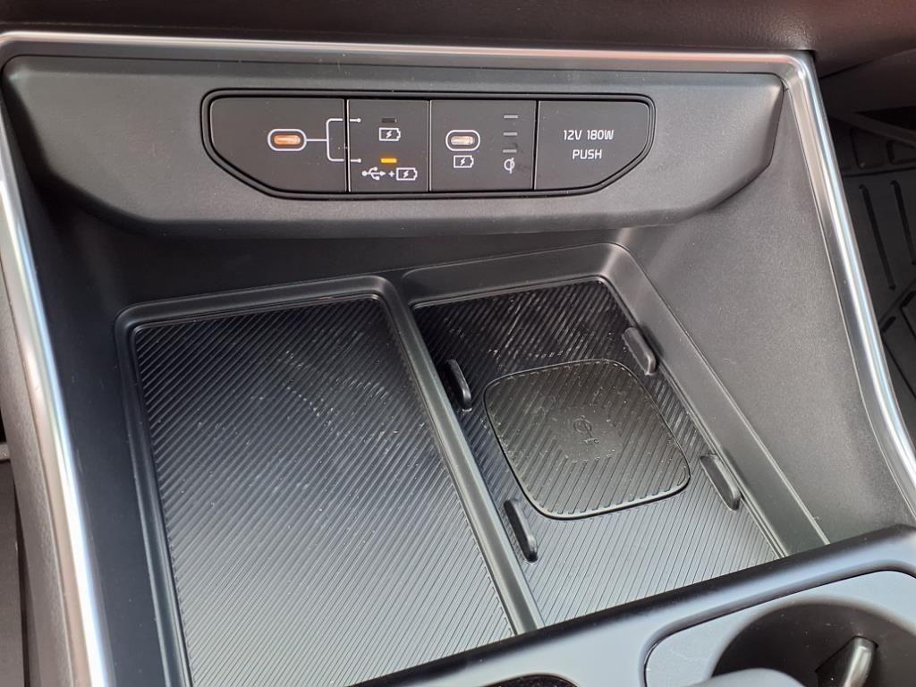 new 2026 Kia Carnival car, priced at $47,342