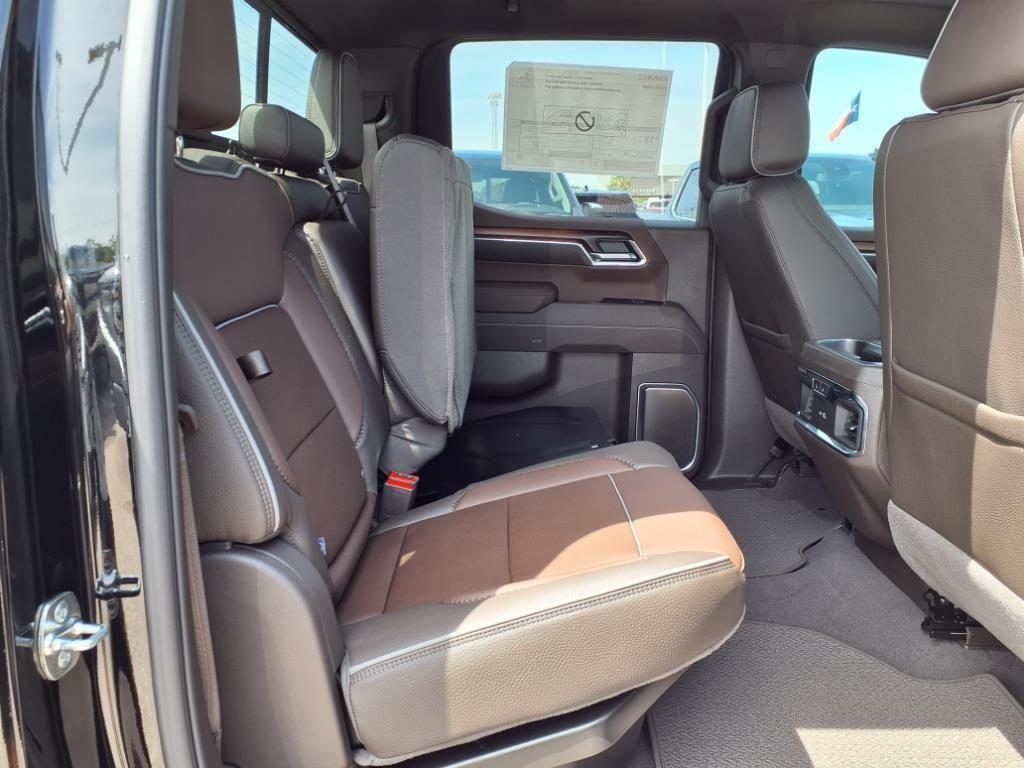 new 2025 GMC Sierra 1500 car, priced at $65,574