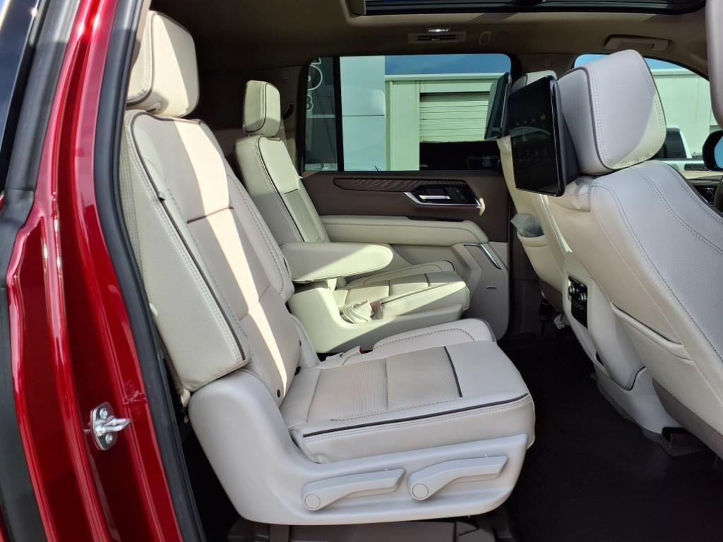 used 2025 GMC Yukon XL car, priced at $90,991