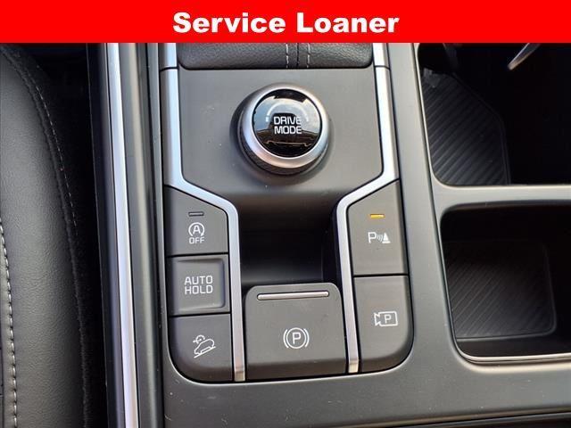 new 2025 Kia Sorento car, priced at $37,734