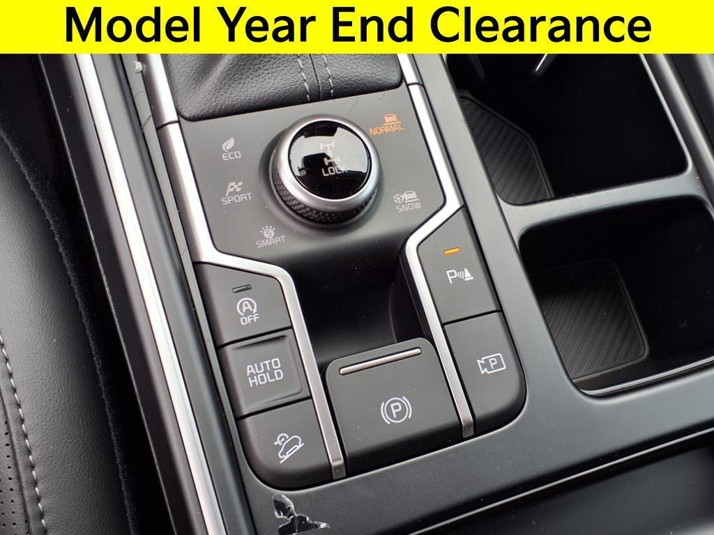 new 2025 Kia Sorento car, priced at $39,900