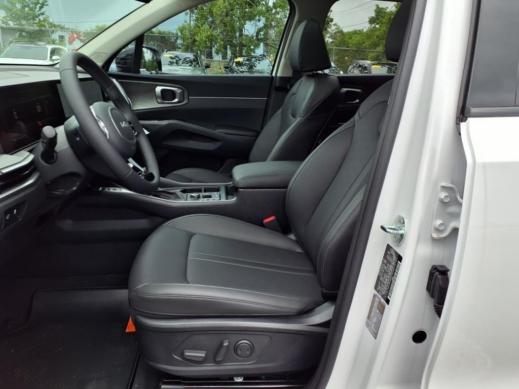 new 2025 Kia Sorento car, priced at $41,800
