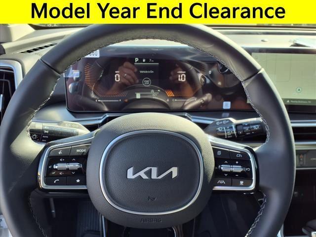 new 2025 Kia Sorento car, priced at $33,400