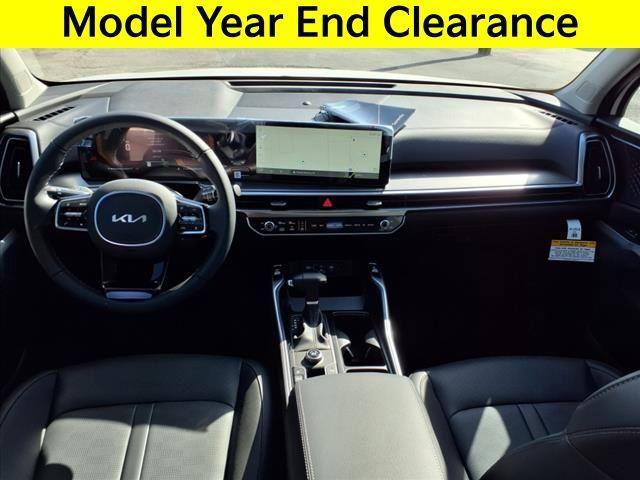 new 2025 Kia Sorento car, priced at $33,400