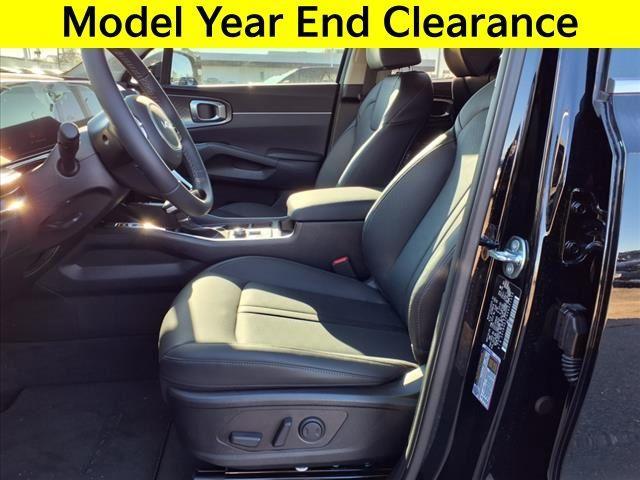 new 2025 Kia Sorento car, priced at $37,930