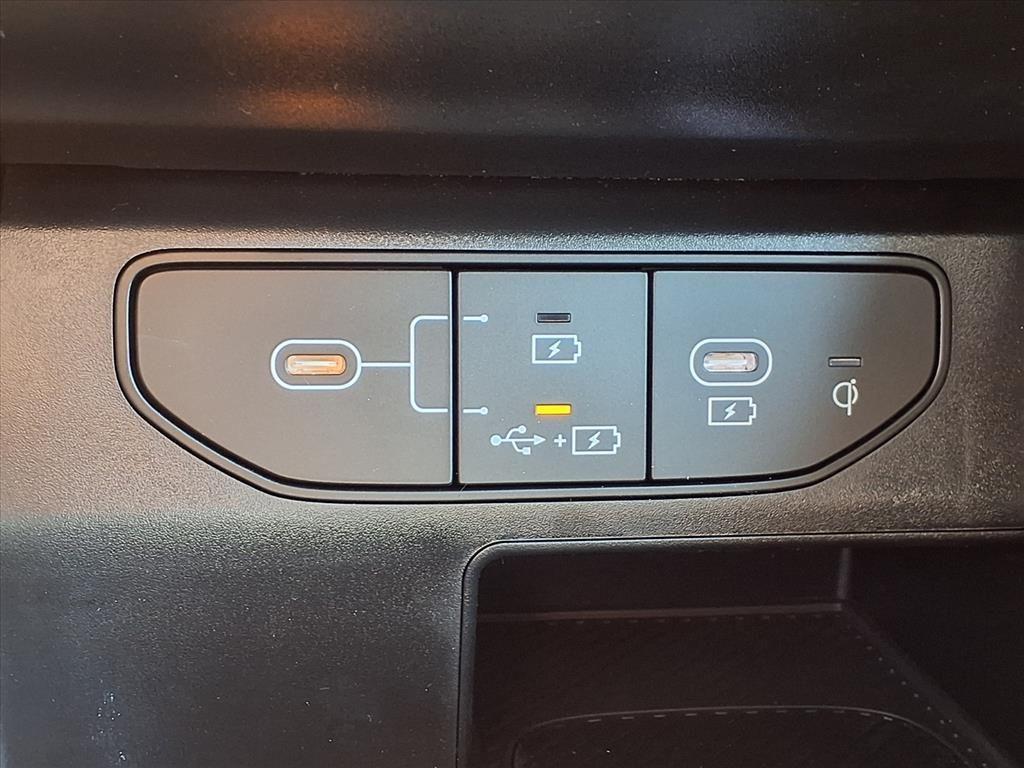 new 2025 Kia Sorento Hybrid car, priced at $38,352