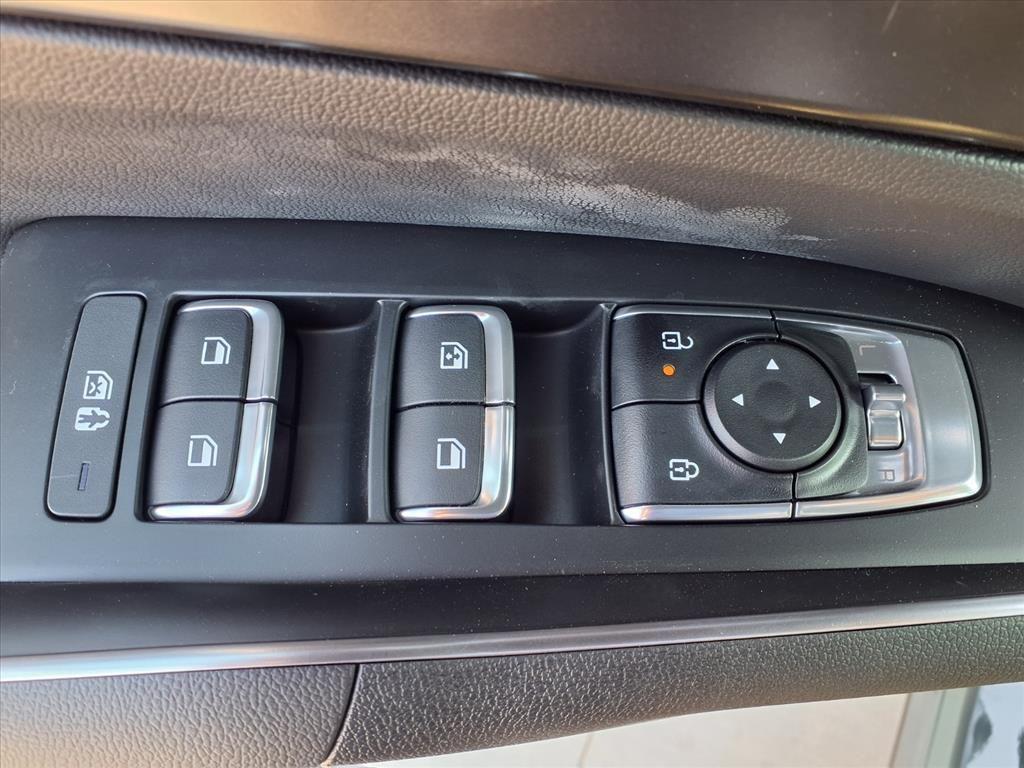 new 2025 Kia Sorento Hybrid car, priced at $38,352