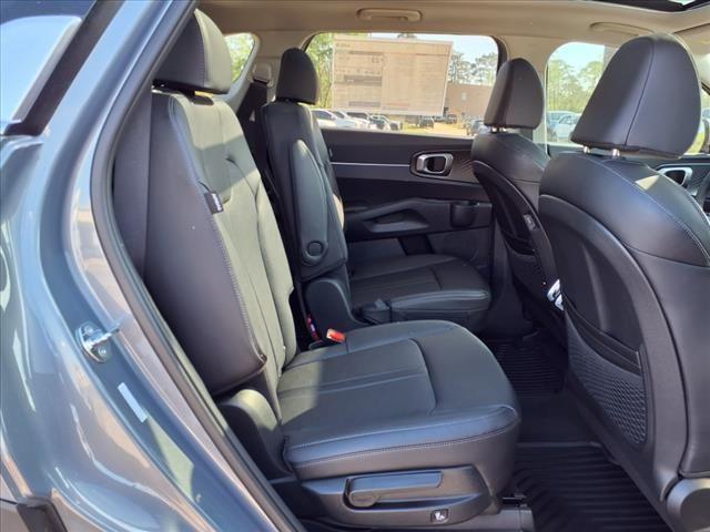 new 2025 Kia Sorento car, priced at $36,050