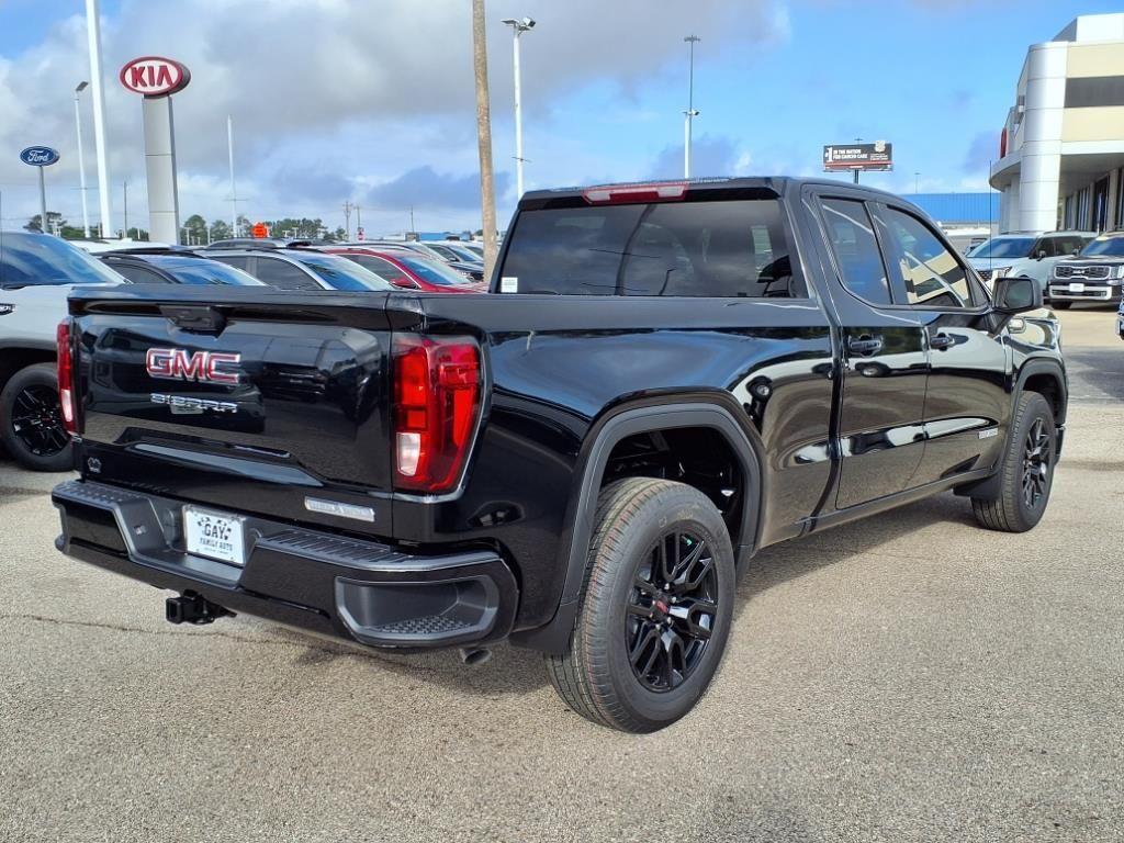 new 2025 GMC Sierra 1500 car, priced at $46,640