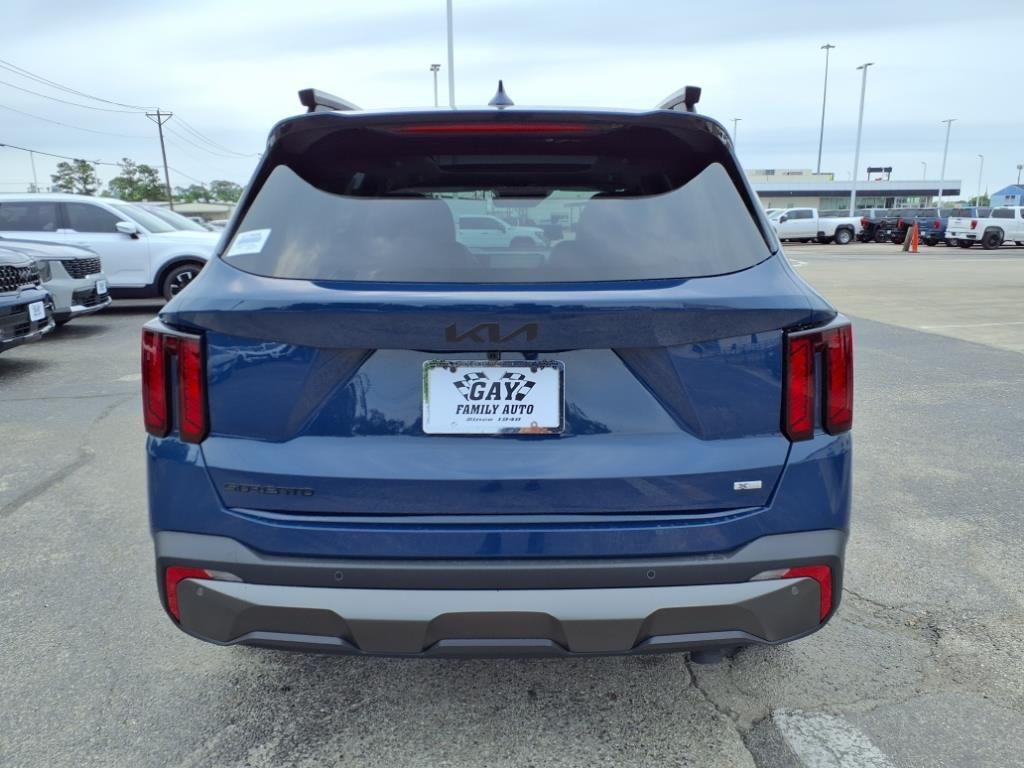 new 2025 Kia Sorento car, priced at $41,800