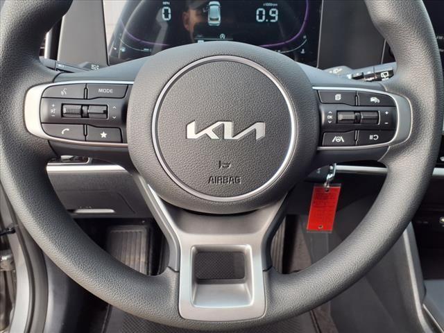 new 2025 Kia Sportage car, priced at $27,512