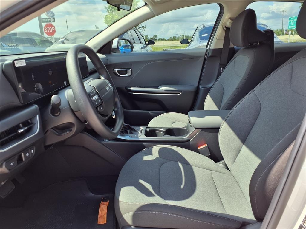 new 2025 Kia K4 car, priced at $23,332