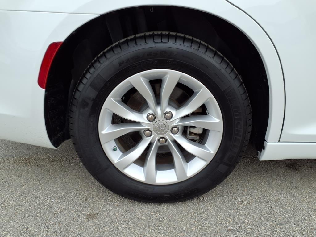used 2023 Chrysler 300 car, priced at $27,494