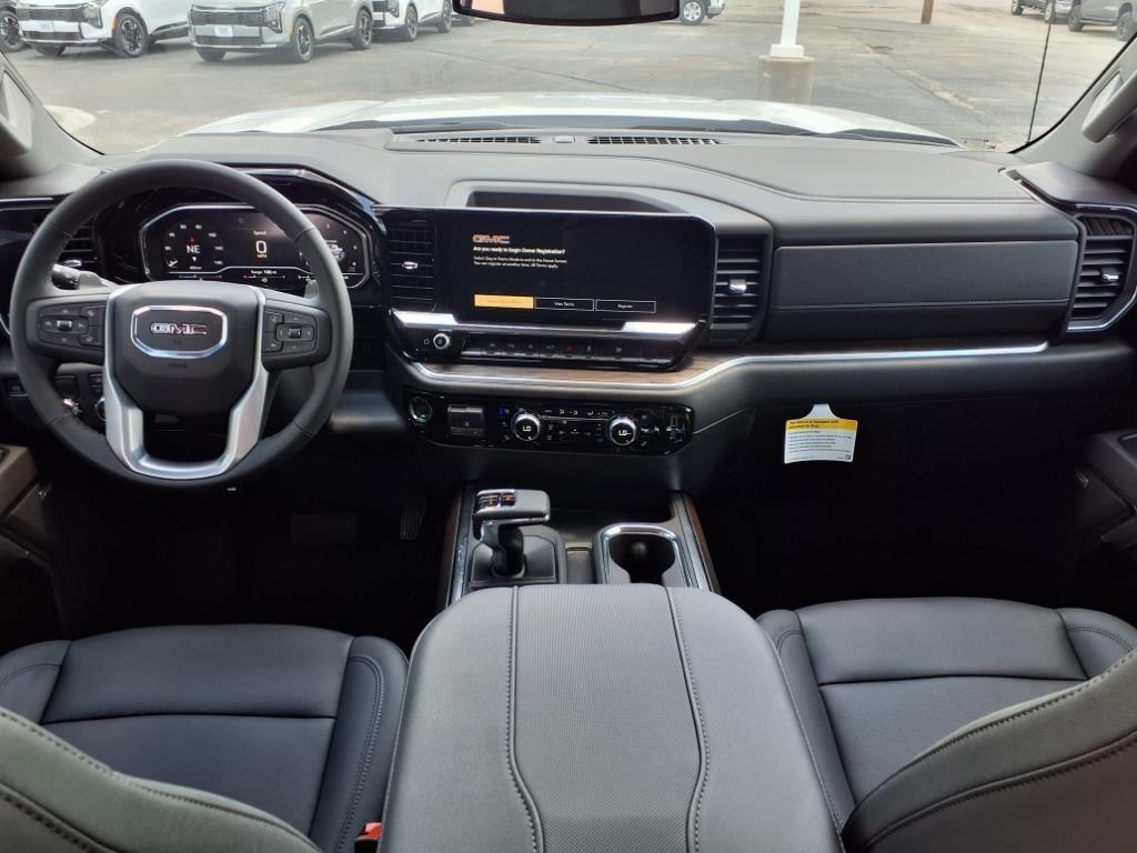 new 2025 GMC Sierra 1500 car, priced at $56,946
