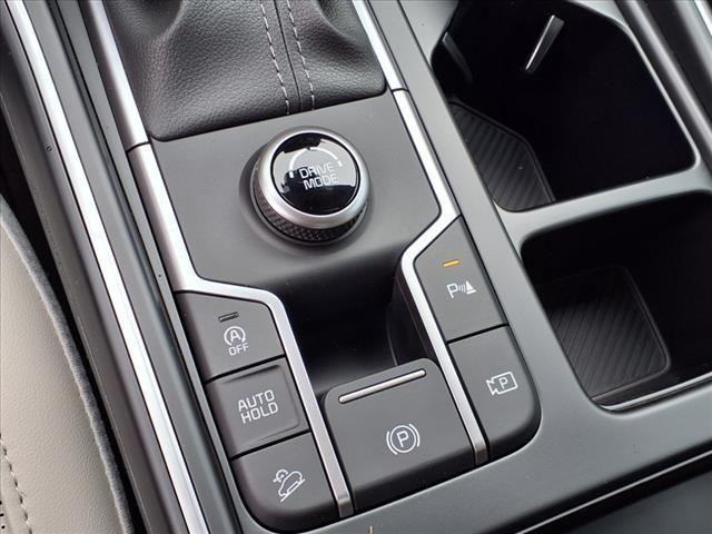 new 2025 Kia Sorento car, priced at $33,939