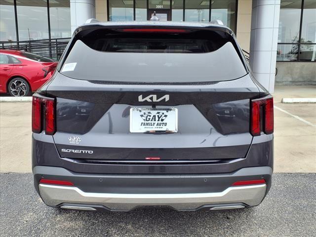 new 2025 Kia Sorento car, priced at $33,939