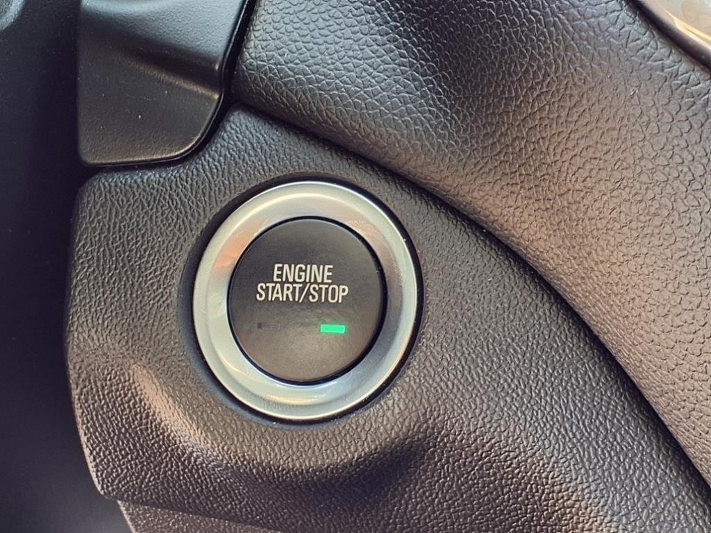 used 2020 Chevrolet Equinox car, priced at $18,893
