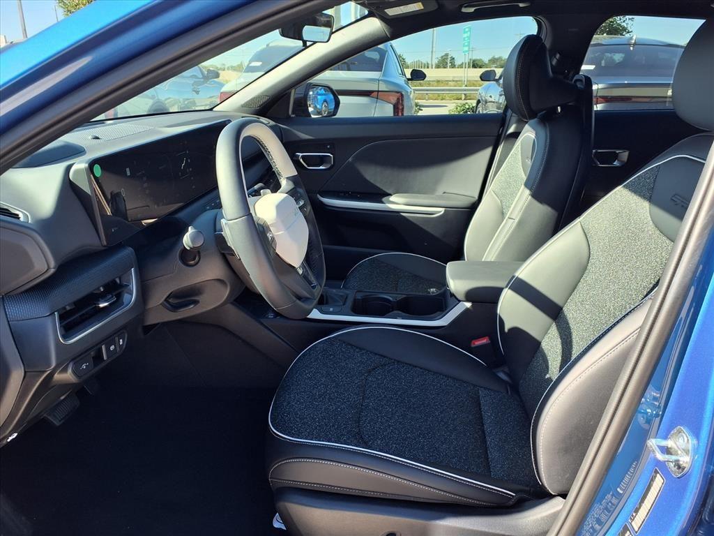 new 2025 Kia K4 car, priced at $25,302