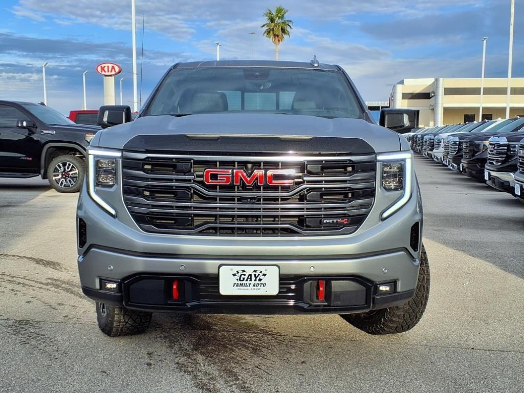 new 2025 GMC Sierra 1500 car, priced at $71,390