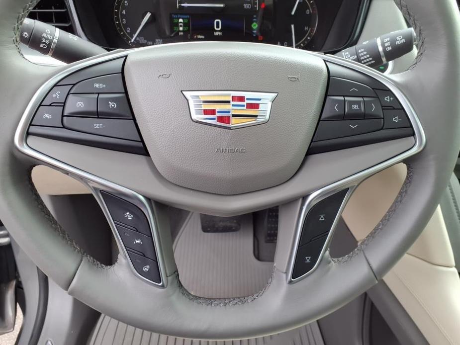 used 2018 Cadillac XT5 car, priced at $22,991