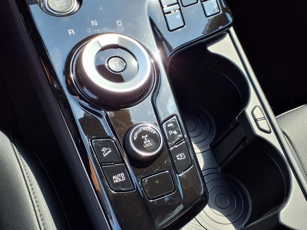 new 2025 Kia Sportage Hybrid car, priced at $33,574