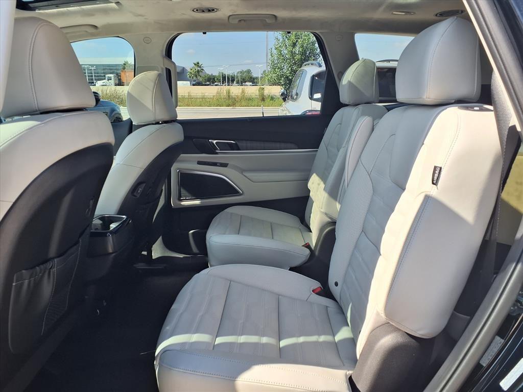 new 2025 Kia Telluride car, priced at $51,686