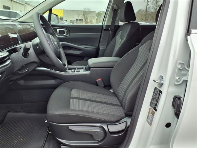 new 2025 Kia Sorento car, priced at $32,490