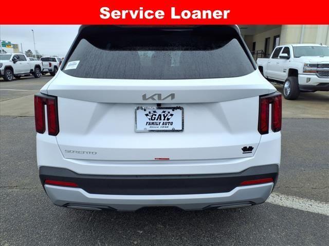 new 2025 Kia Sorento car, priced at $32,490