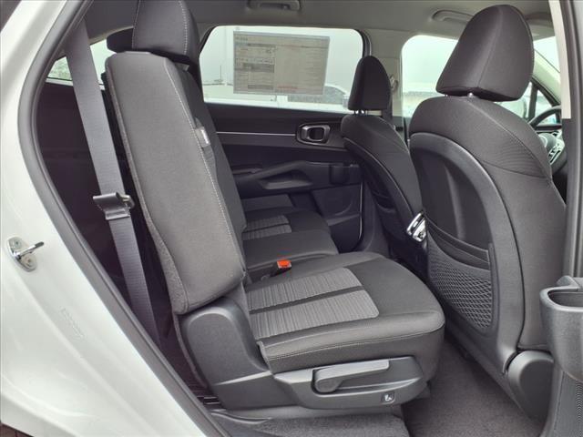 new 2025 Kia Sorento car, priced at $32,490