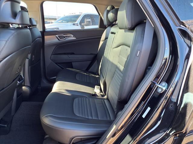 new 2025 Kia Sportage car, priced at $33,397