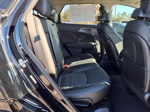 new 2025 Kia Sportage car, priced at $33,397
