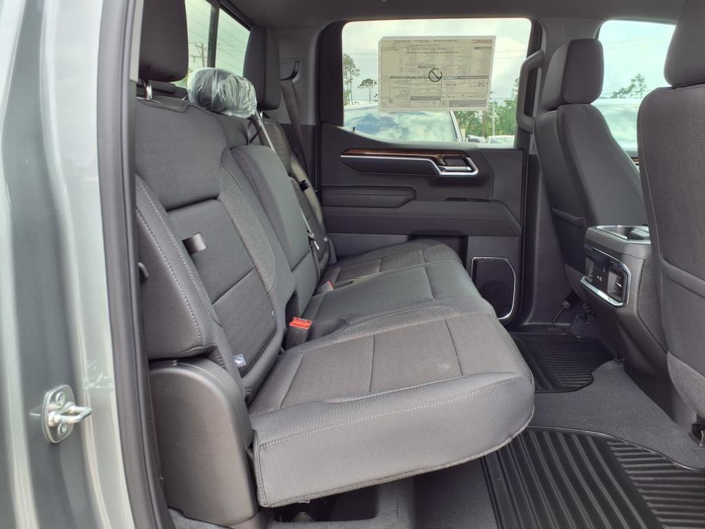 new 2025 GMC Sierra 1500 car, priced at $53,537