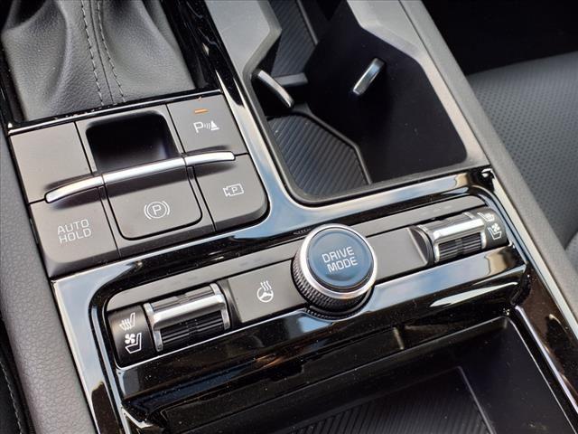 new 2025 Kia K5 car, priced at $33,321